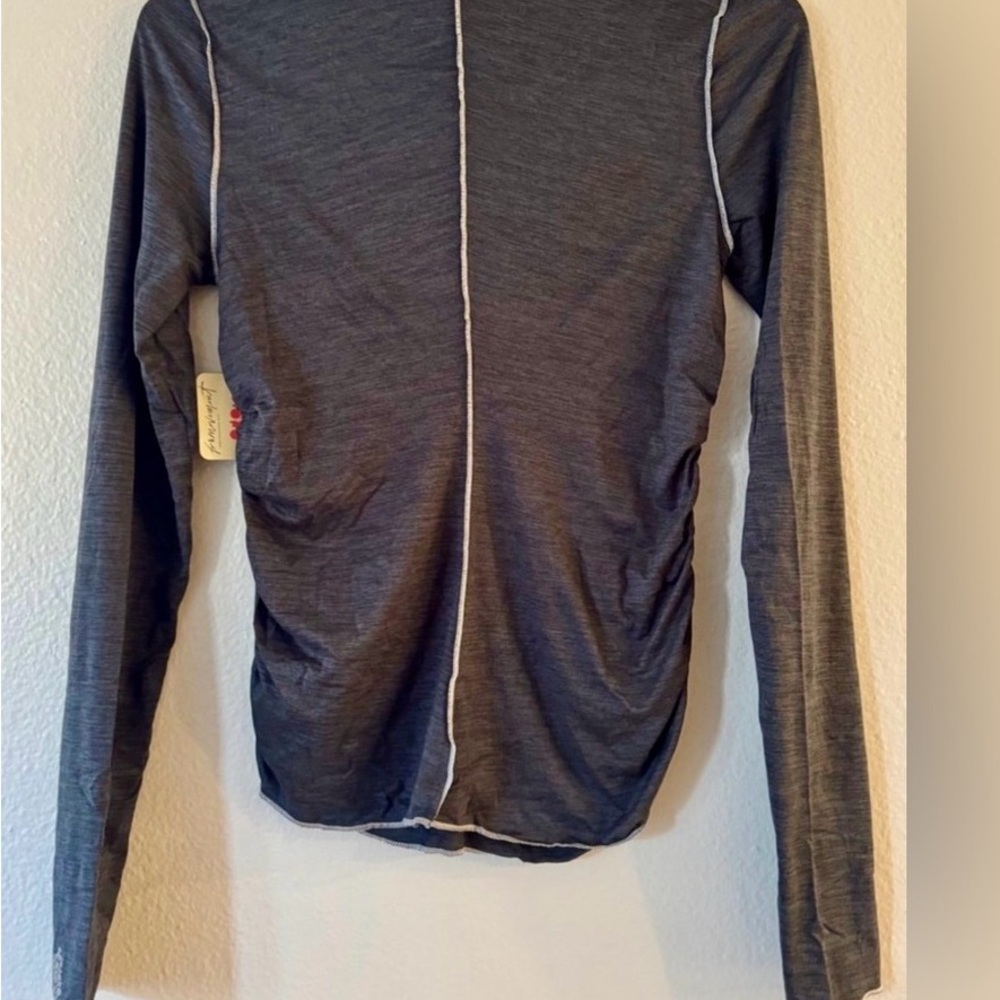 Women's Long Sleeve Gray Top